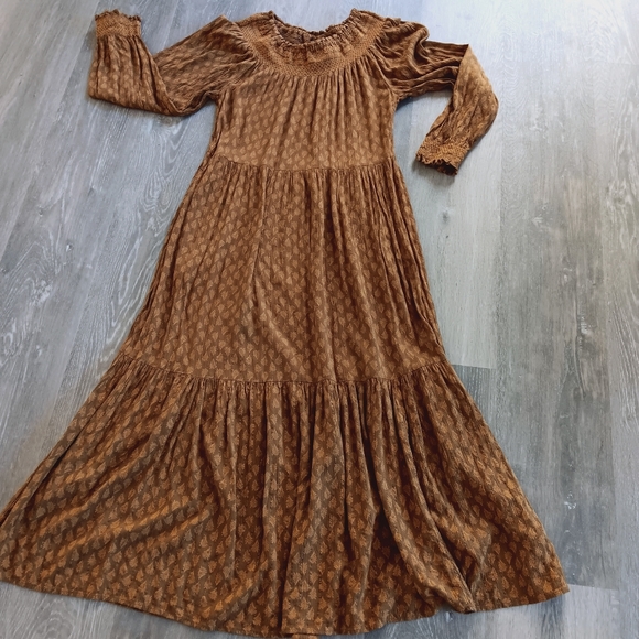 Universal Thread Warm Golden Brown Smocked Balloon Sleeve Tiered Midi Maxi Dress - Picture 10 of 10